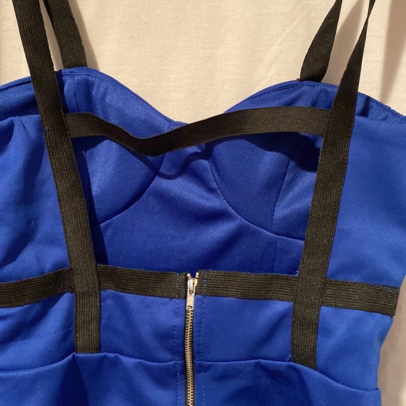 Ladies spaghetti strapped top - Picture 3 of 6